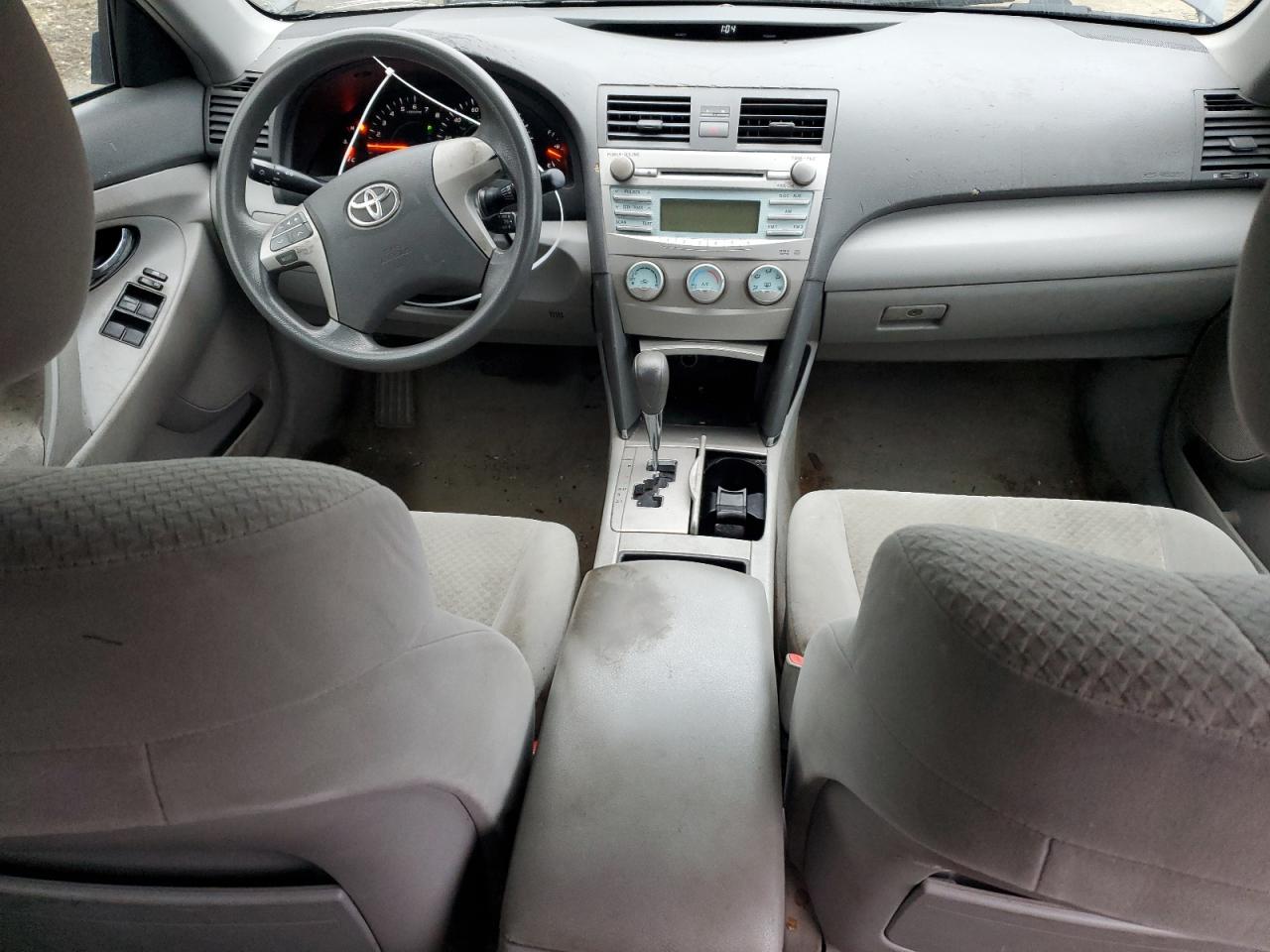 2009 Toyota Camry - Image 8