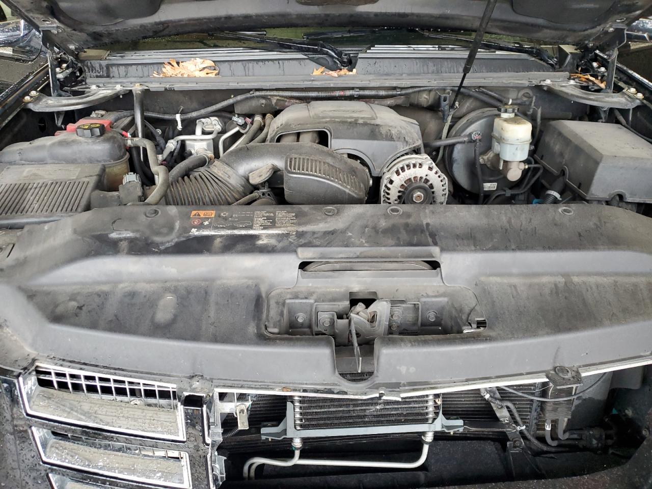 2011 Cadillac Escalade - Image 12