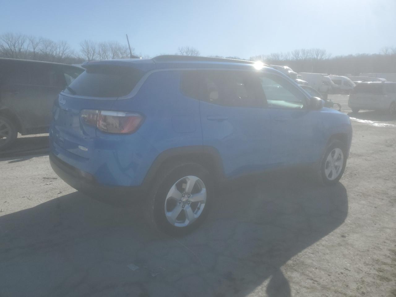 2019 Jeep Compass - Image 3