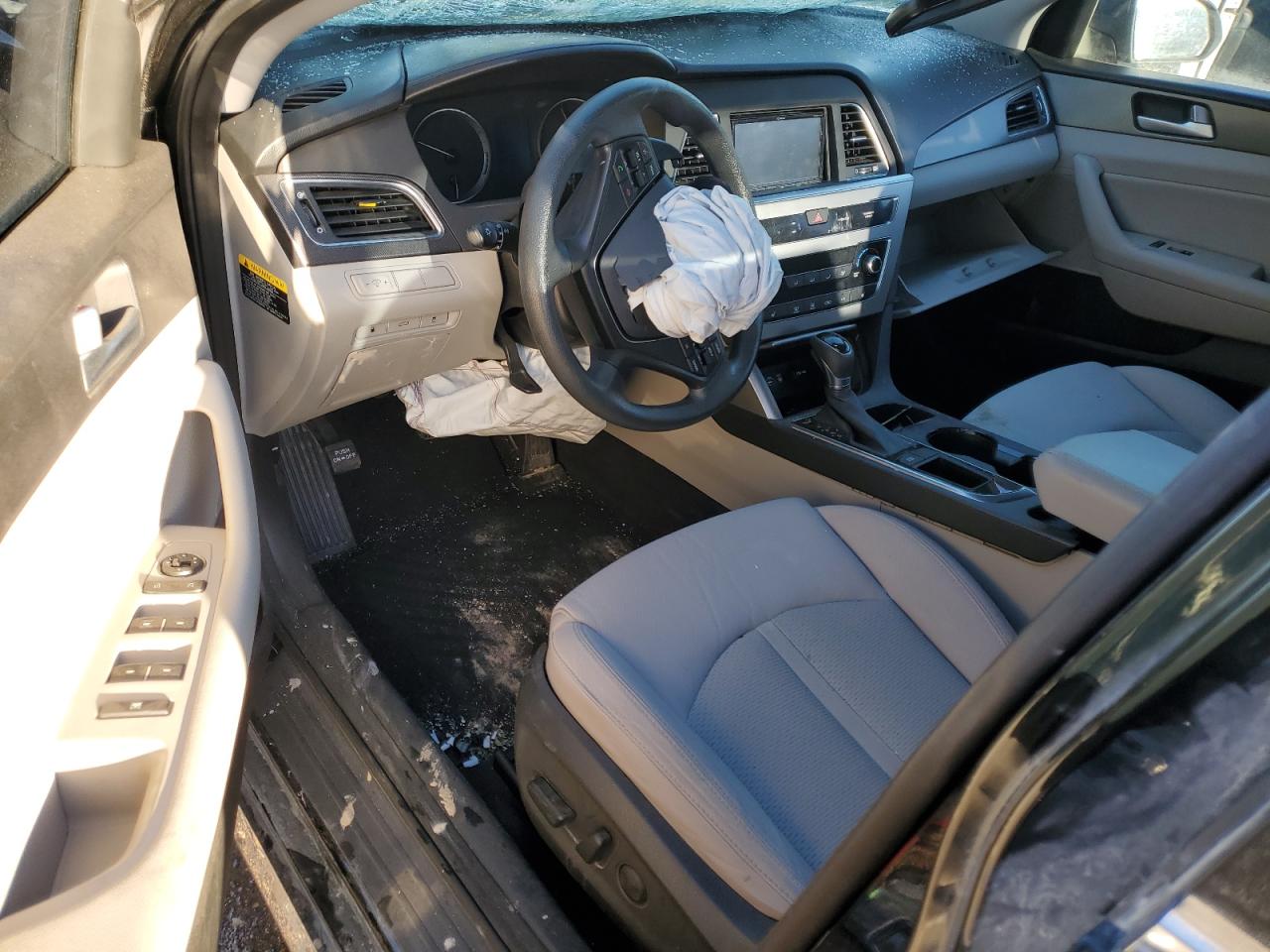 2015 Hyundai Sonata - Image 8