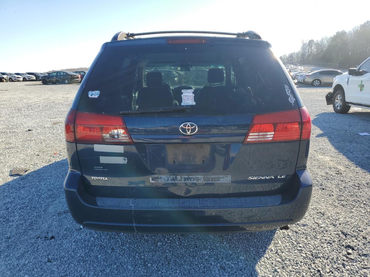2005 Toyota Sienna - Image 6