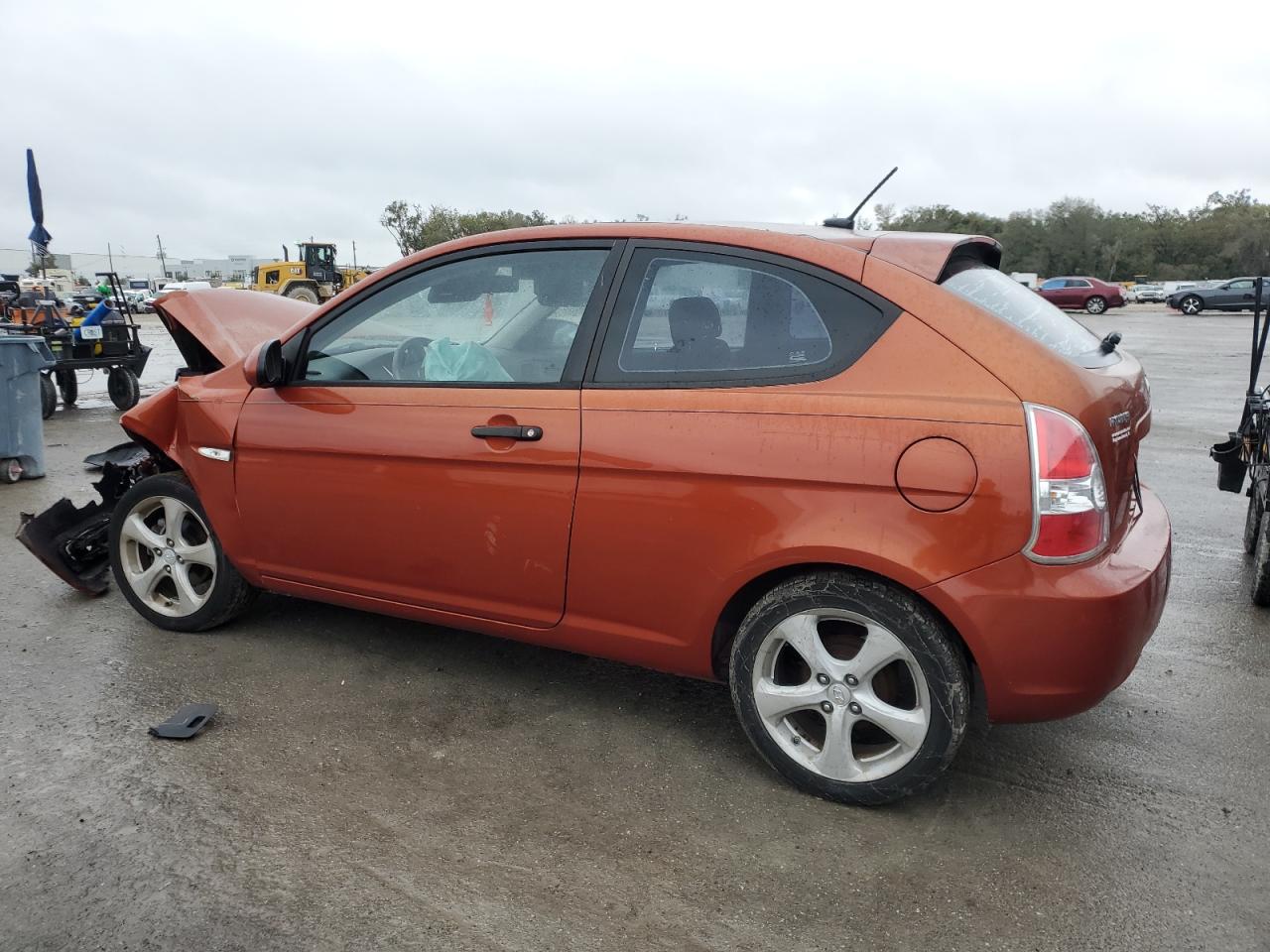 2009 Hyundai Accent - Image 2