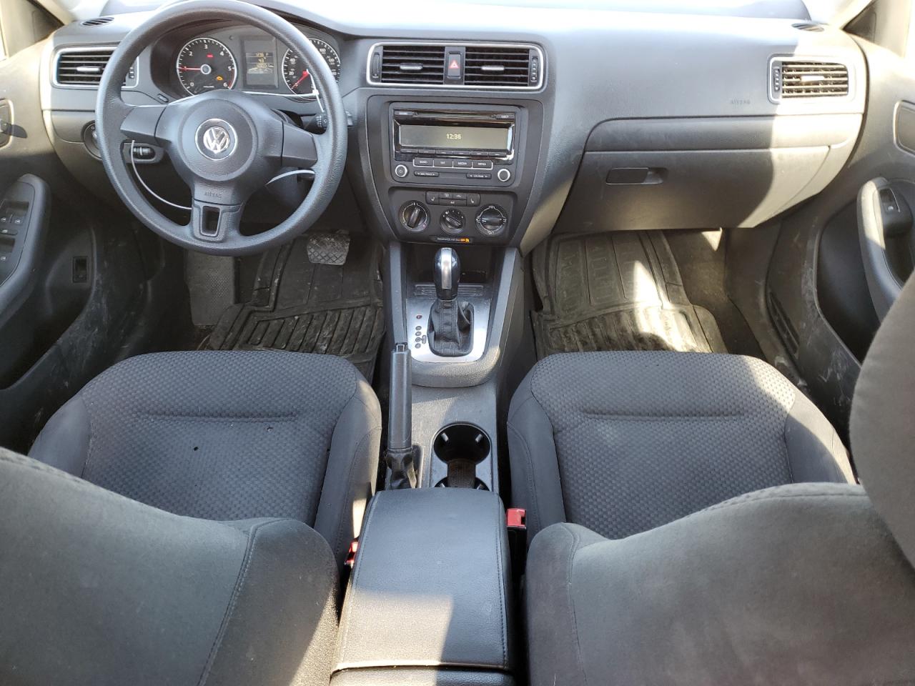 2014 Volkswagen Jetta - Image 8