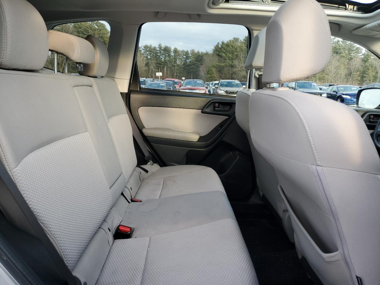 2016 Subaru Forester - Image 11