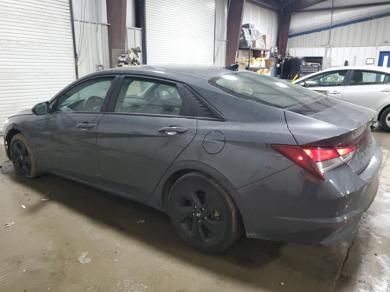 2023 Hyundai Elantra - Image 2