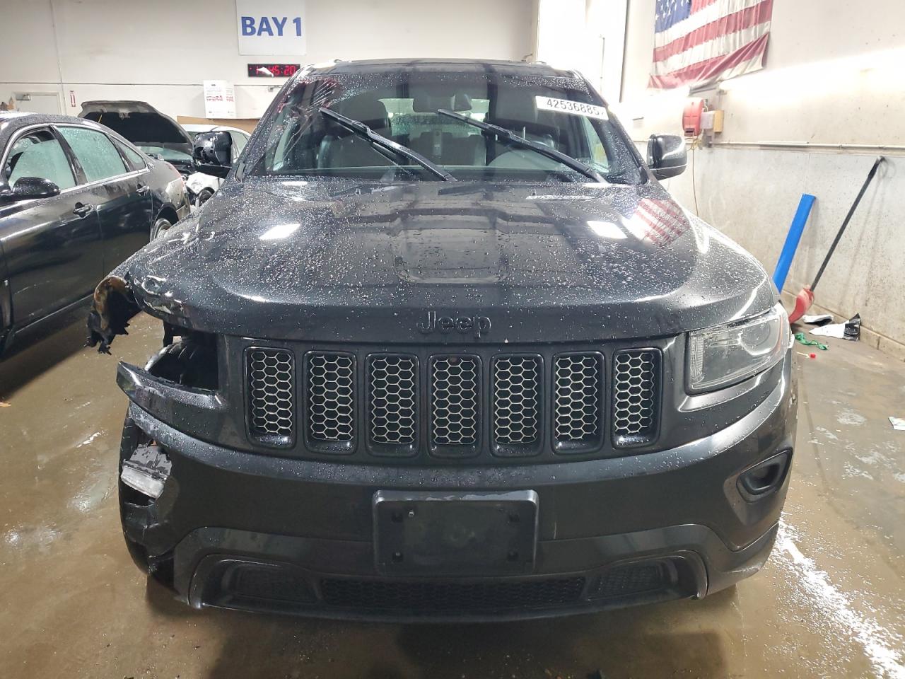 2015 Jeep Grand Cherokee - Image 5