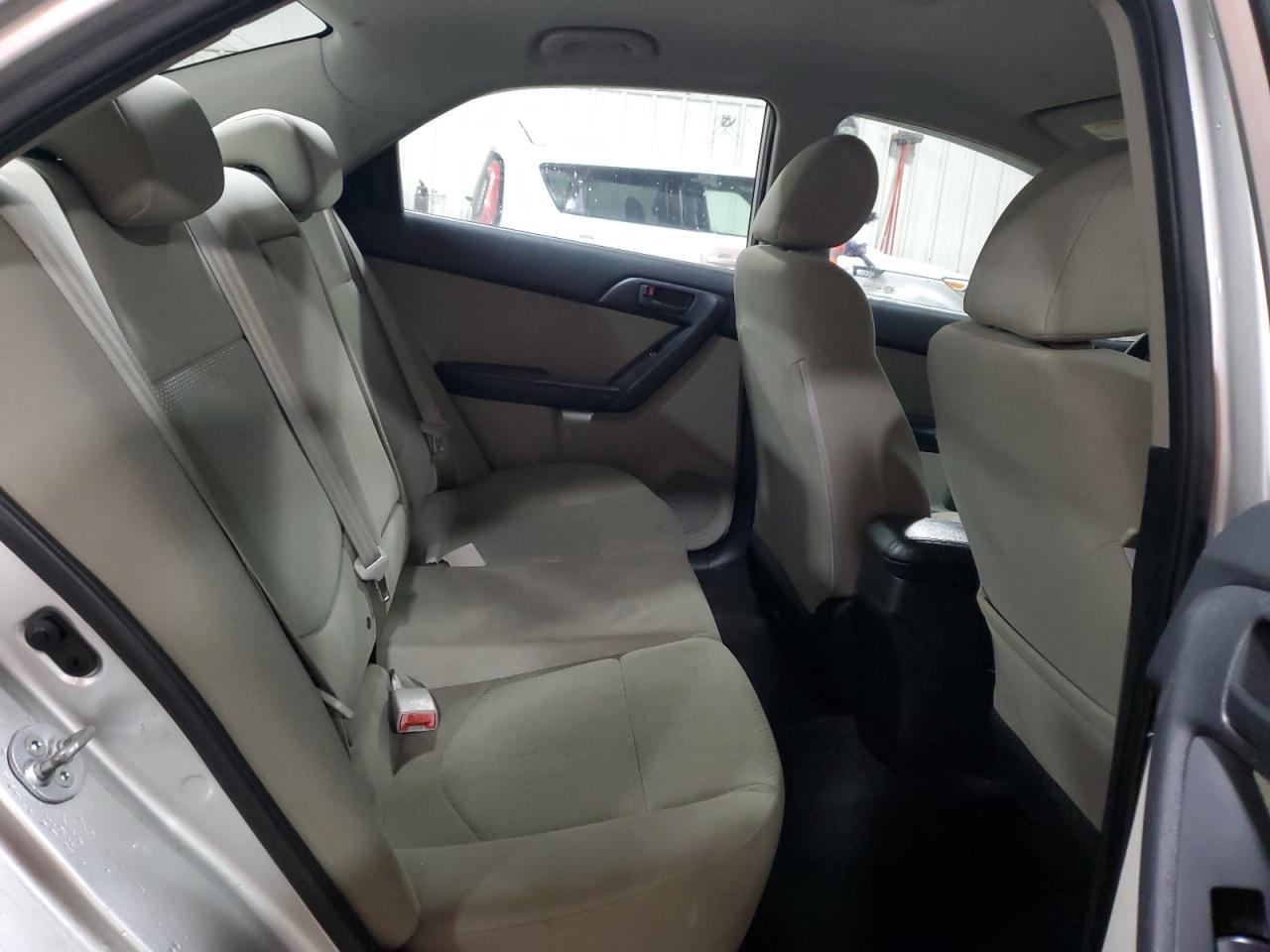 2010 Kia Forte - Image 10