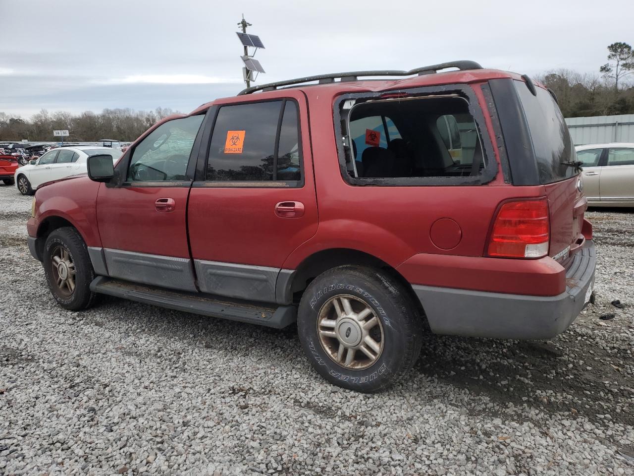 2005 Ford Expedition - Image 2