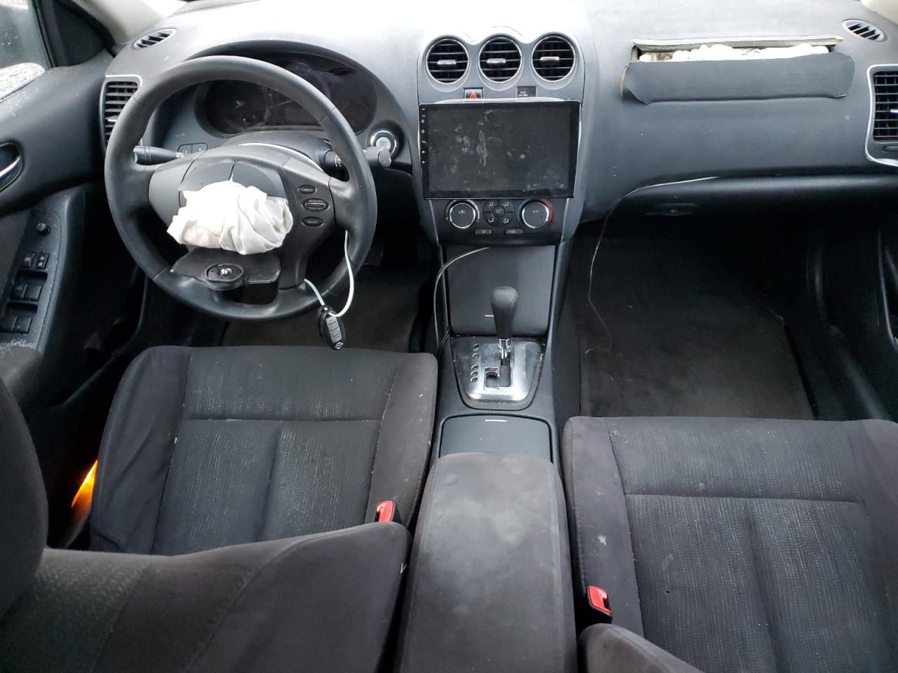 2011 Nissan Altima - Image 8
