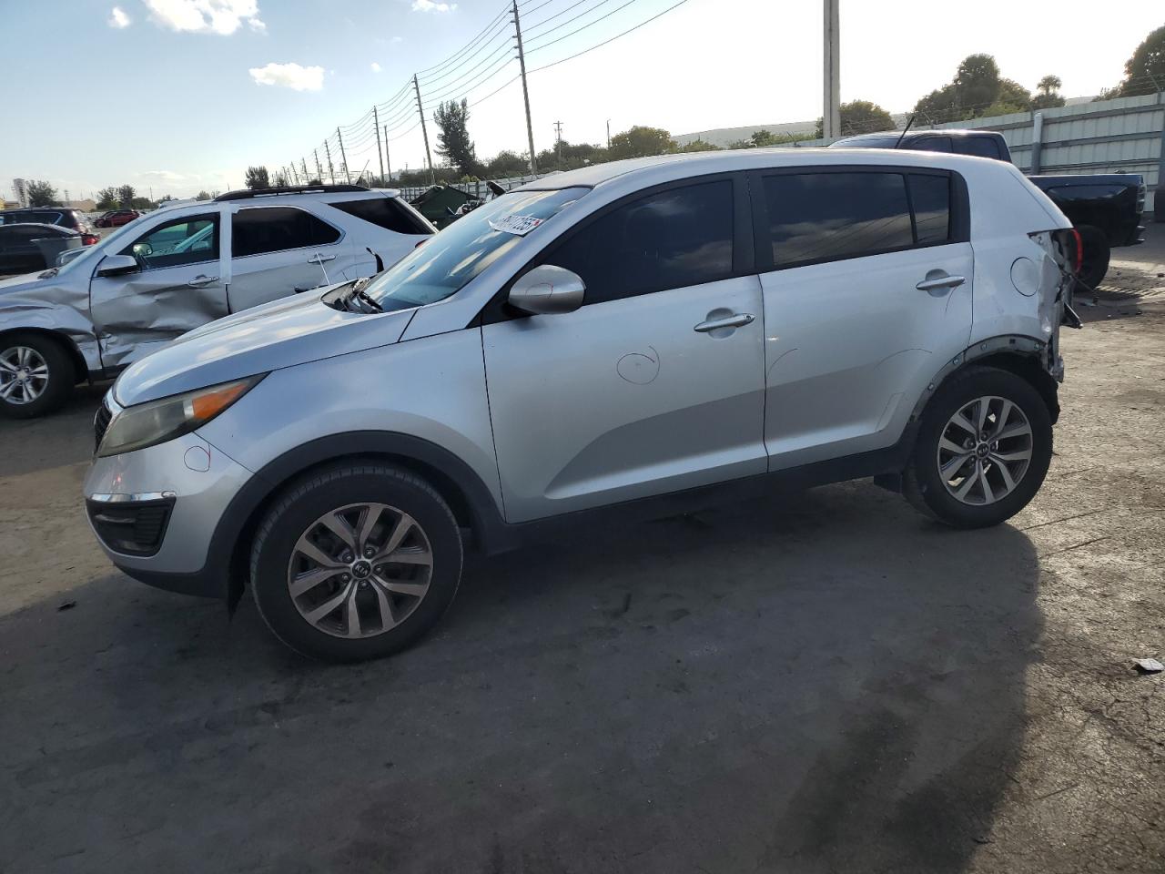 VIN KNDPB3AC3E7561360 2014 KIA SPORTAGE no.1