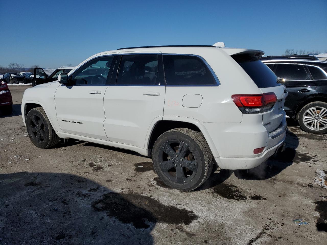 2015 Jeep Grand Cherokee - Image 2