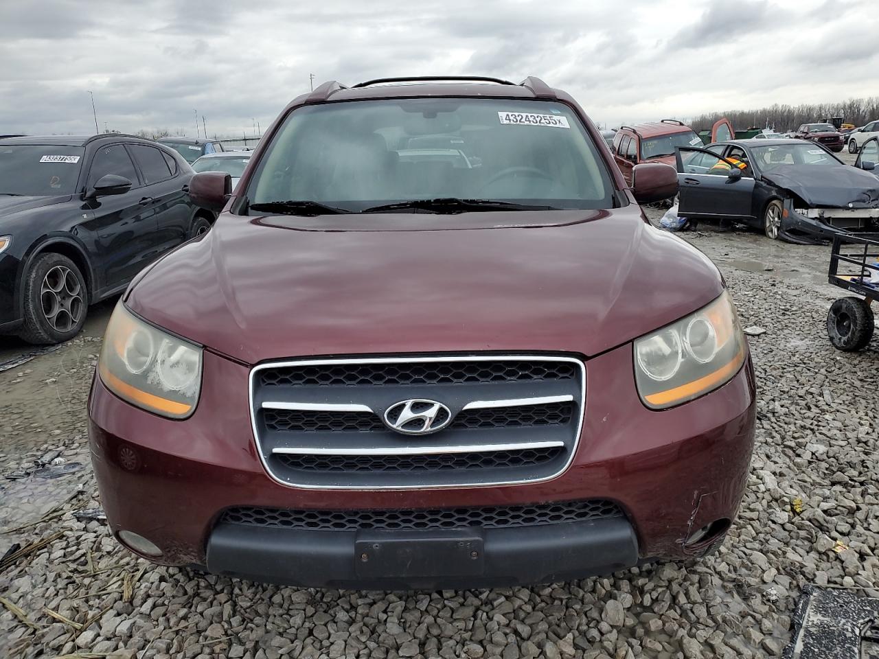 2009 Hyundai Santa Fe - Image 5