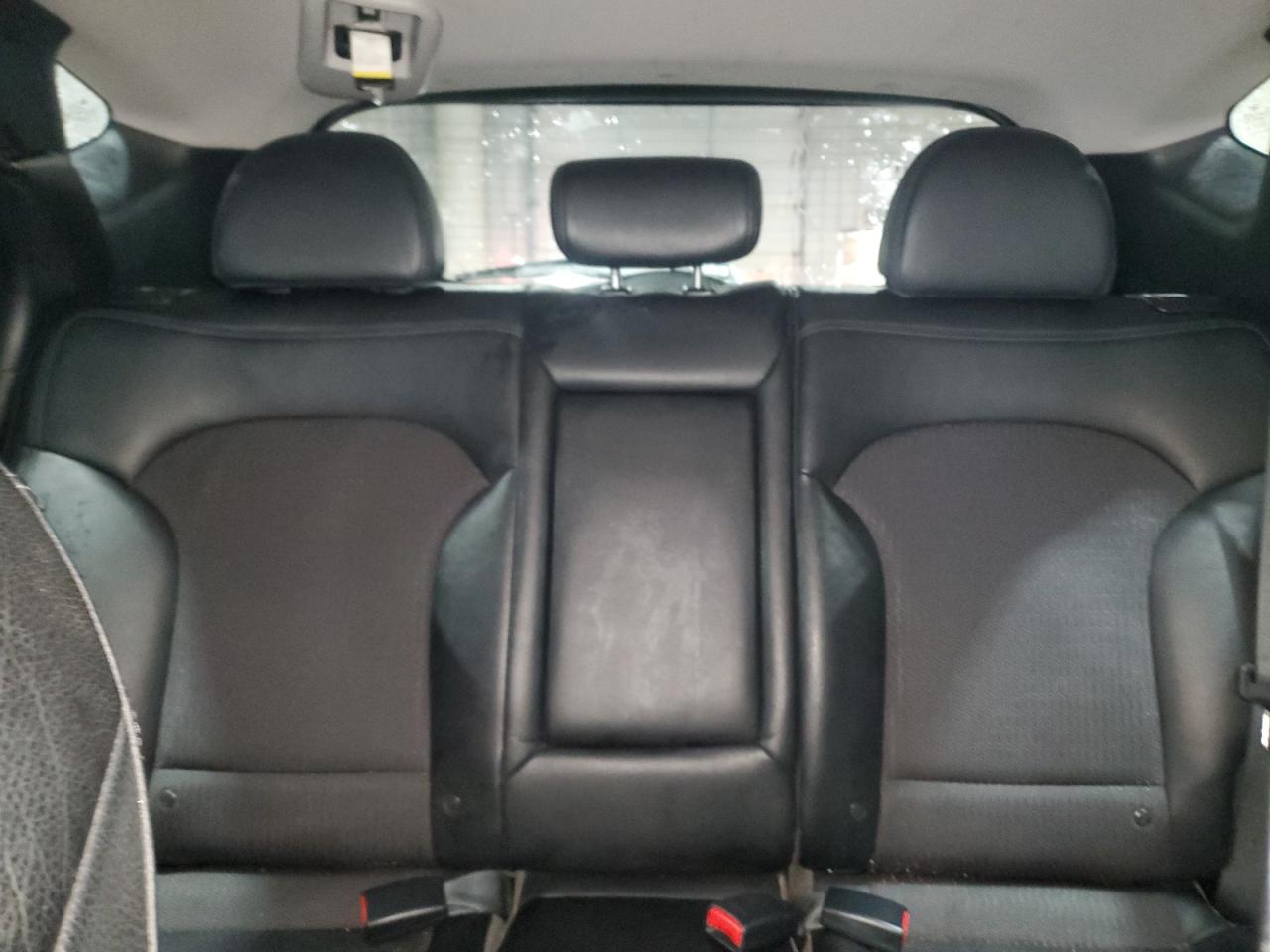 2010 Hyundai Tucson - Image 10