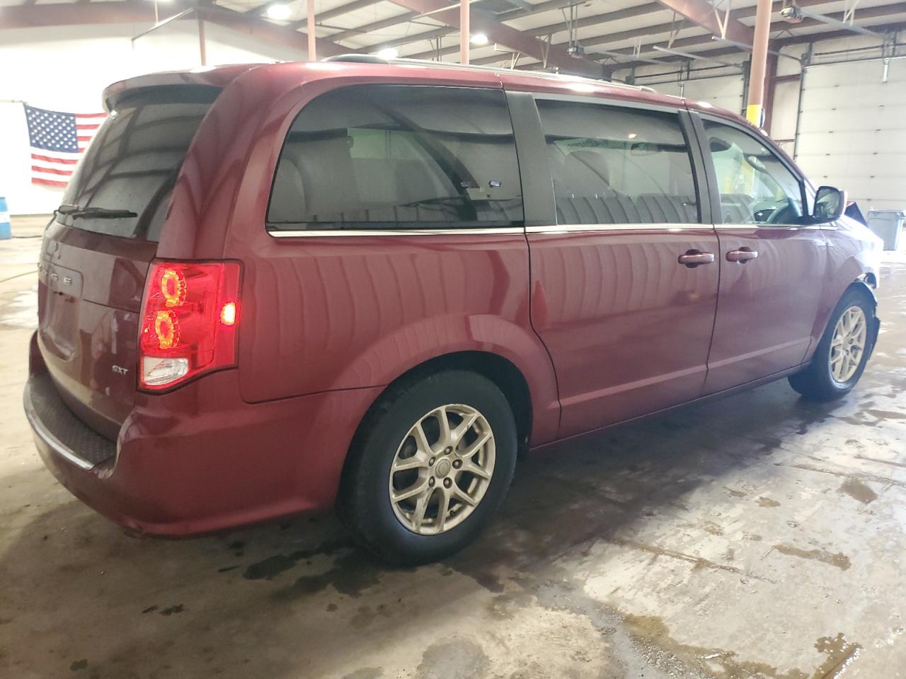 2020 Dodge Caravan - Image 3