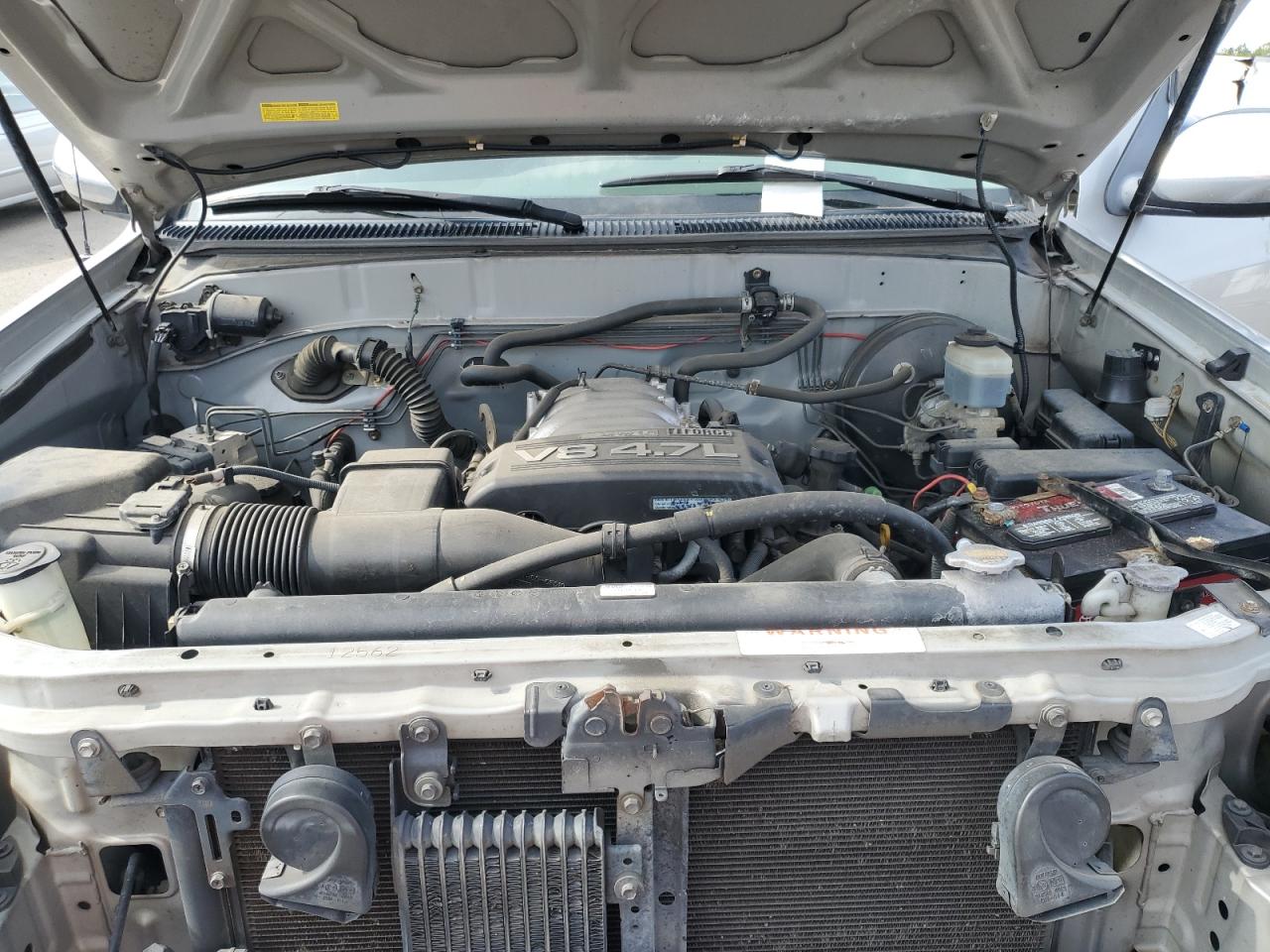 2004 Toyota Tundra - Image 11