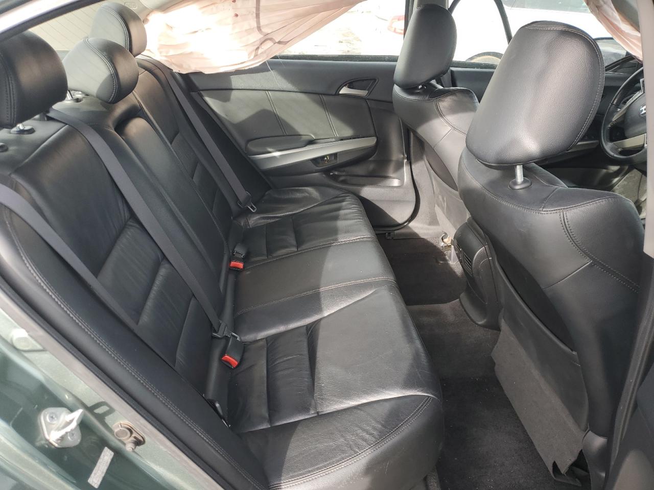 2010 Honda Accord - Image 10