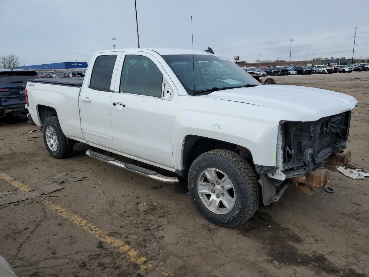 2015 Chevrolet Silverado - Image 4