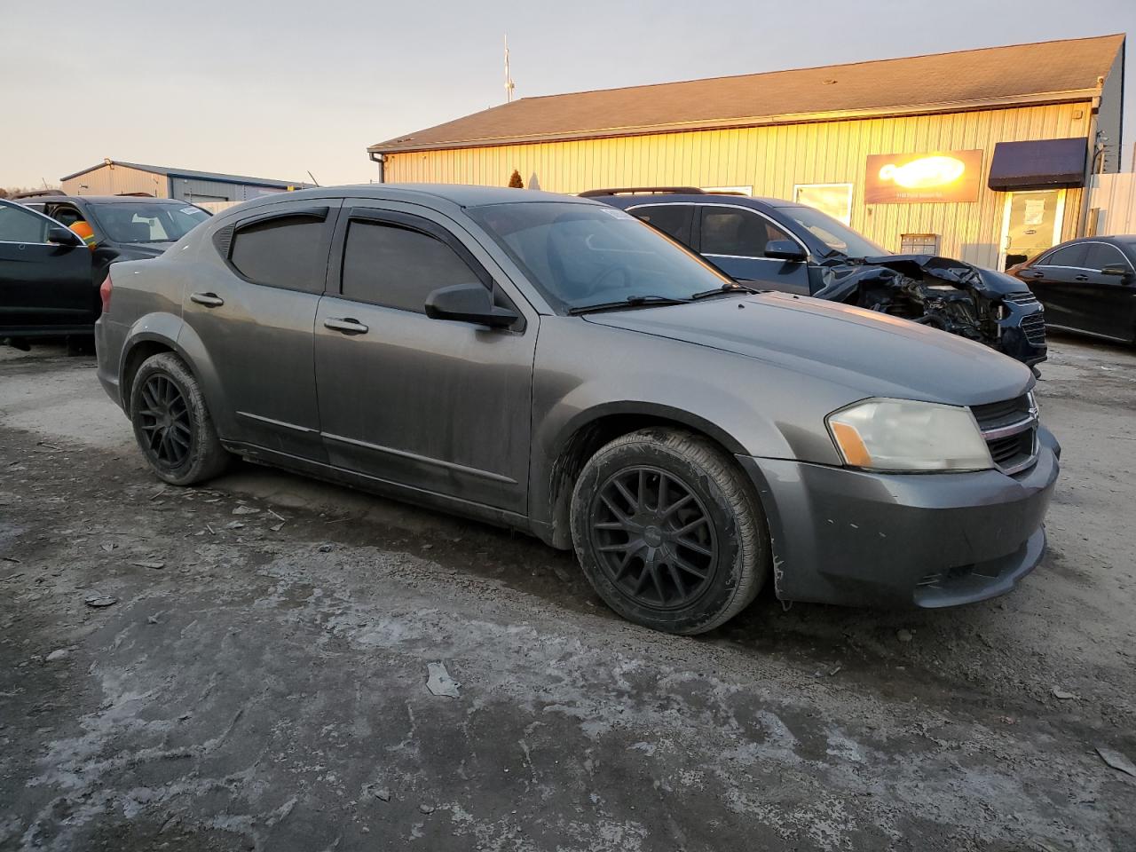 2012 Dodge Avenger - Image 4