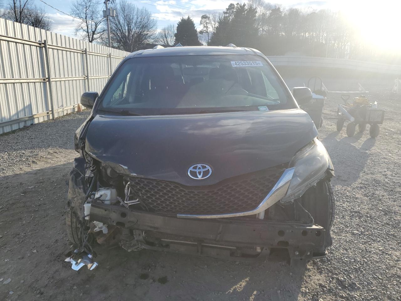 2015 Toyota Sienna - Image 5