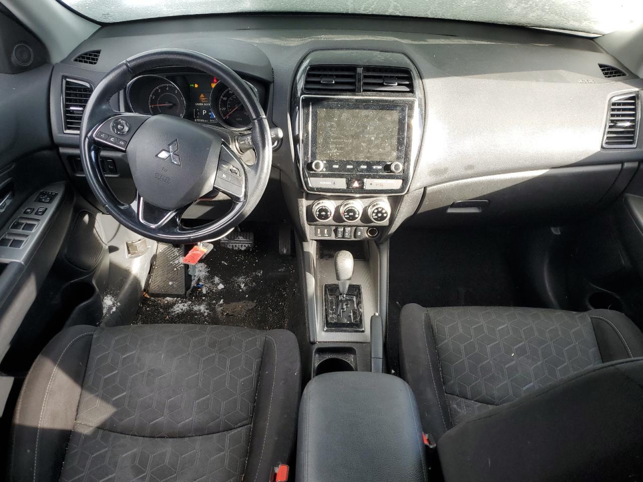 2020 Mitsubishi Outlander - Image 8
