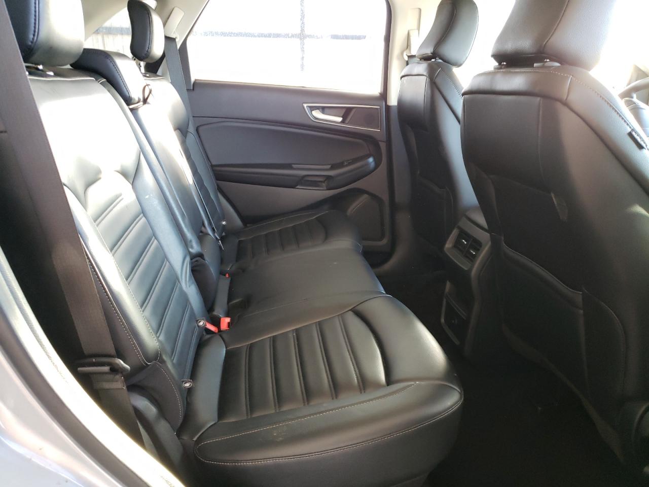 2023 Ford Edge - Image 11