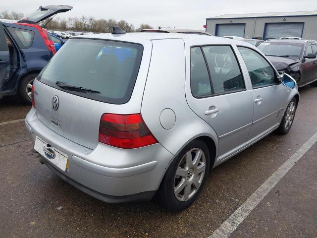 2003 VOLKSWAGEN GOLF