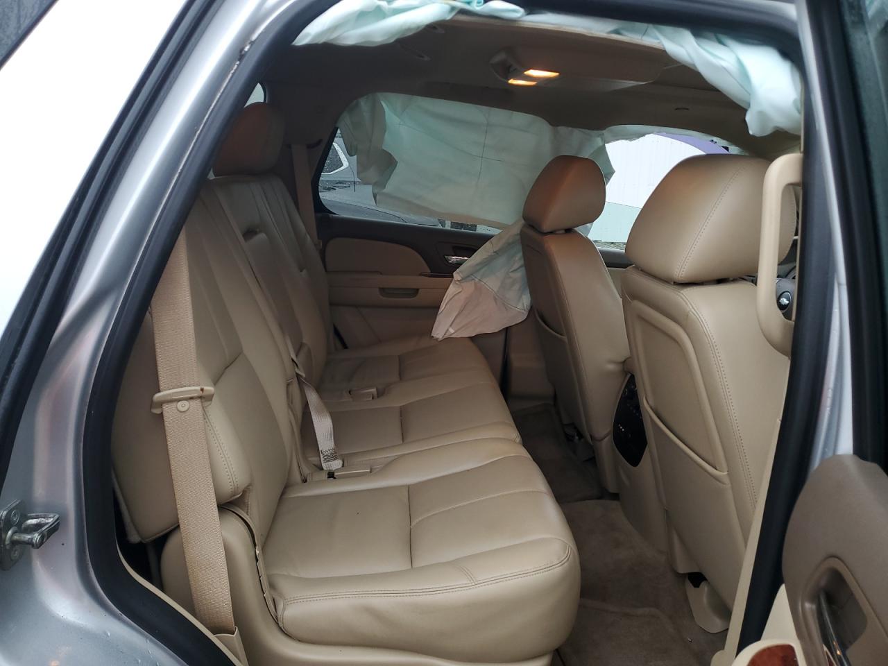 2012 Chevrolet Tahoe - Image 11