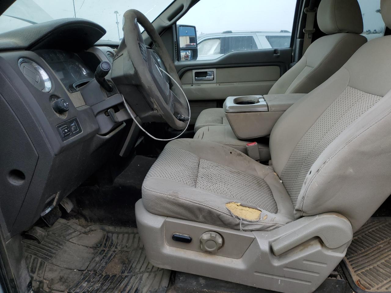 2010 Ford F-150 - Image 7