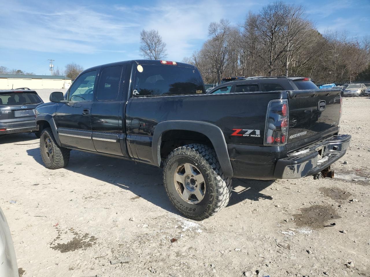 2004 Chevrolet Silverado - Image 2