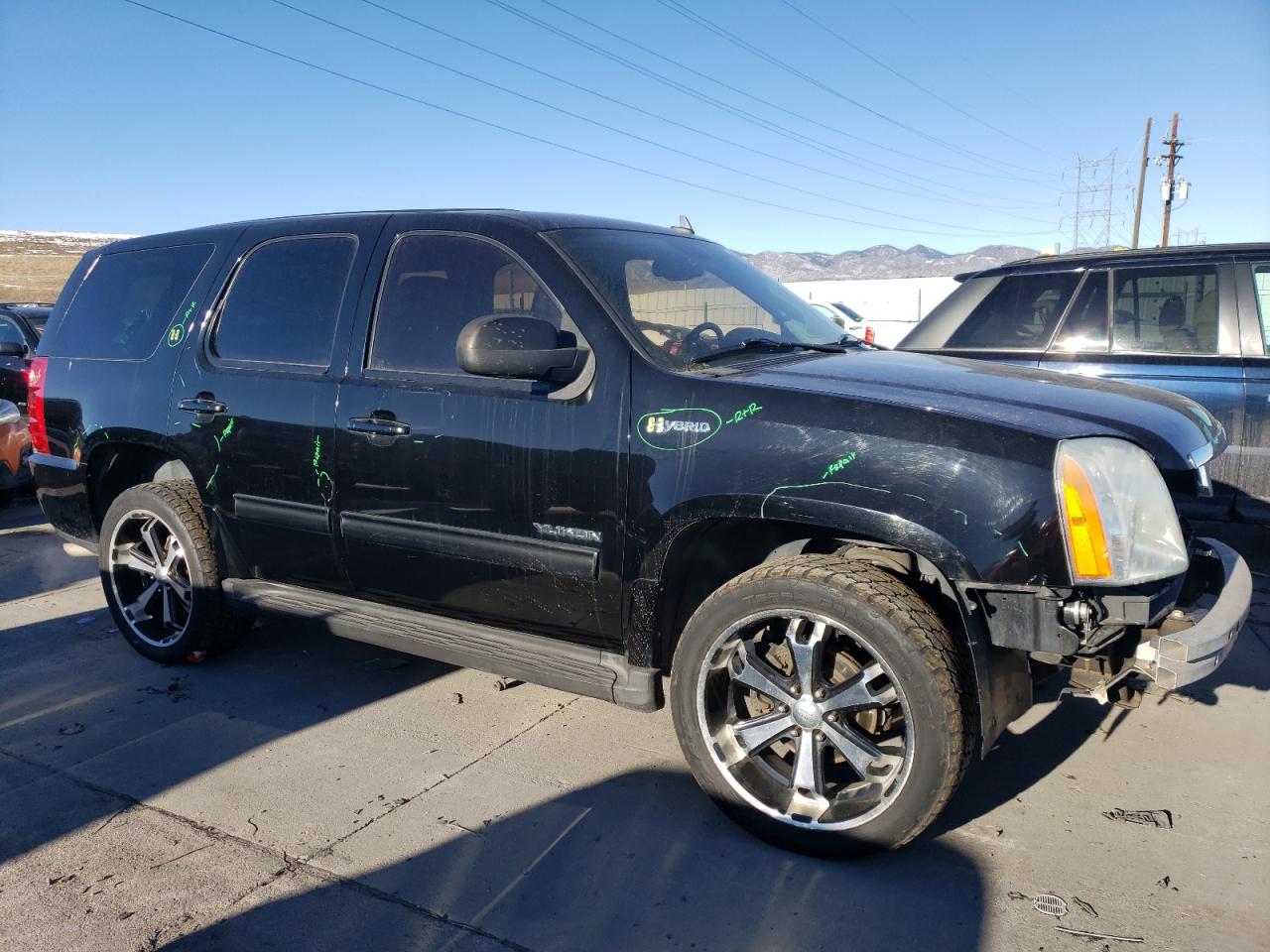 2010 GMC Yukon - Image 4