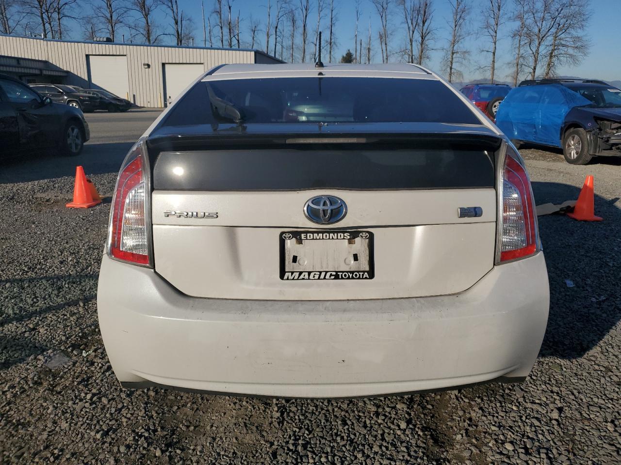 2012 Toyota Prius - Image 6