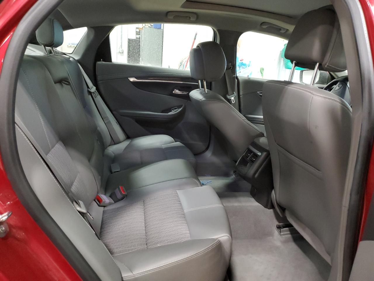 2014 Chevrolet Impala - Image 10