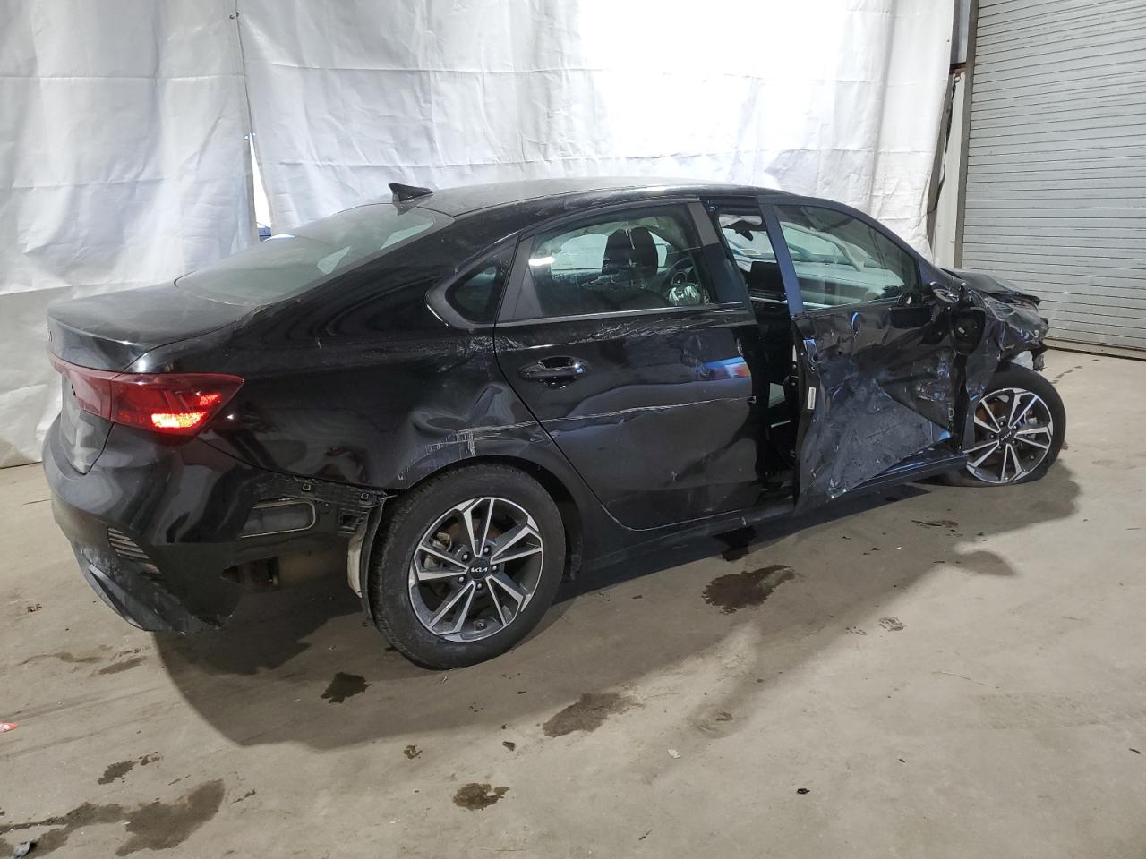 2024 Kia Forte - Image 3
