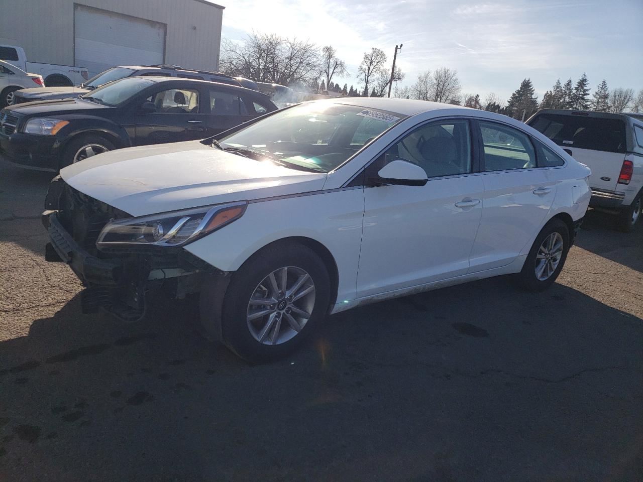 2017 Hyundai Sonata Se продається в Woodburn, OR - Rear End