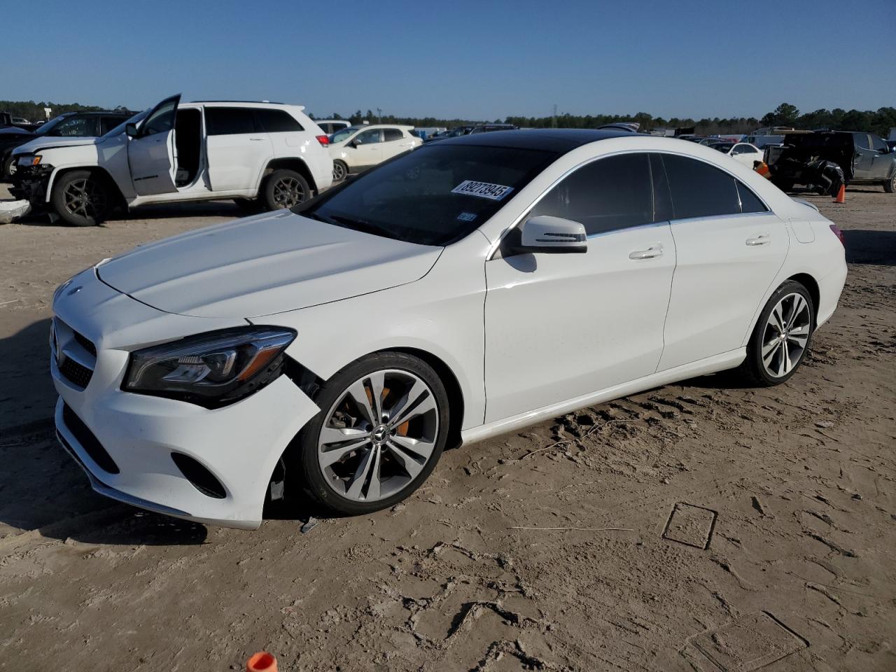 2019 Mercedes-Benz CLA-klasse - Image 1