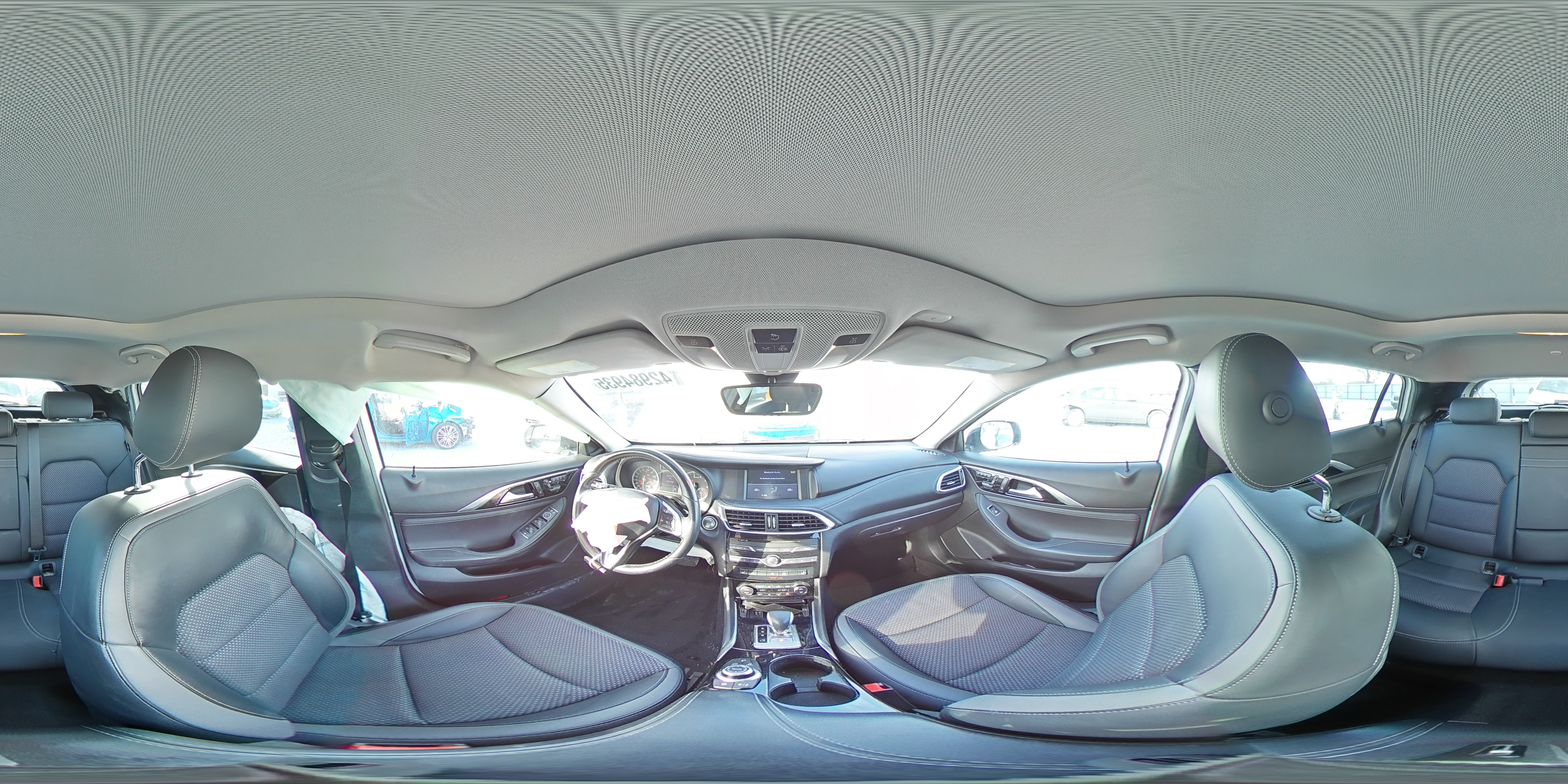 2019 Infiniti QX30 - Image 13