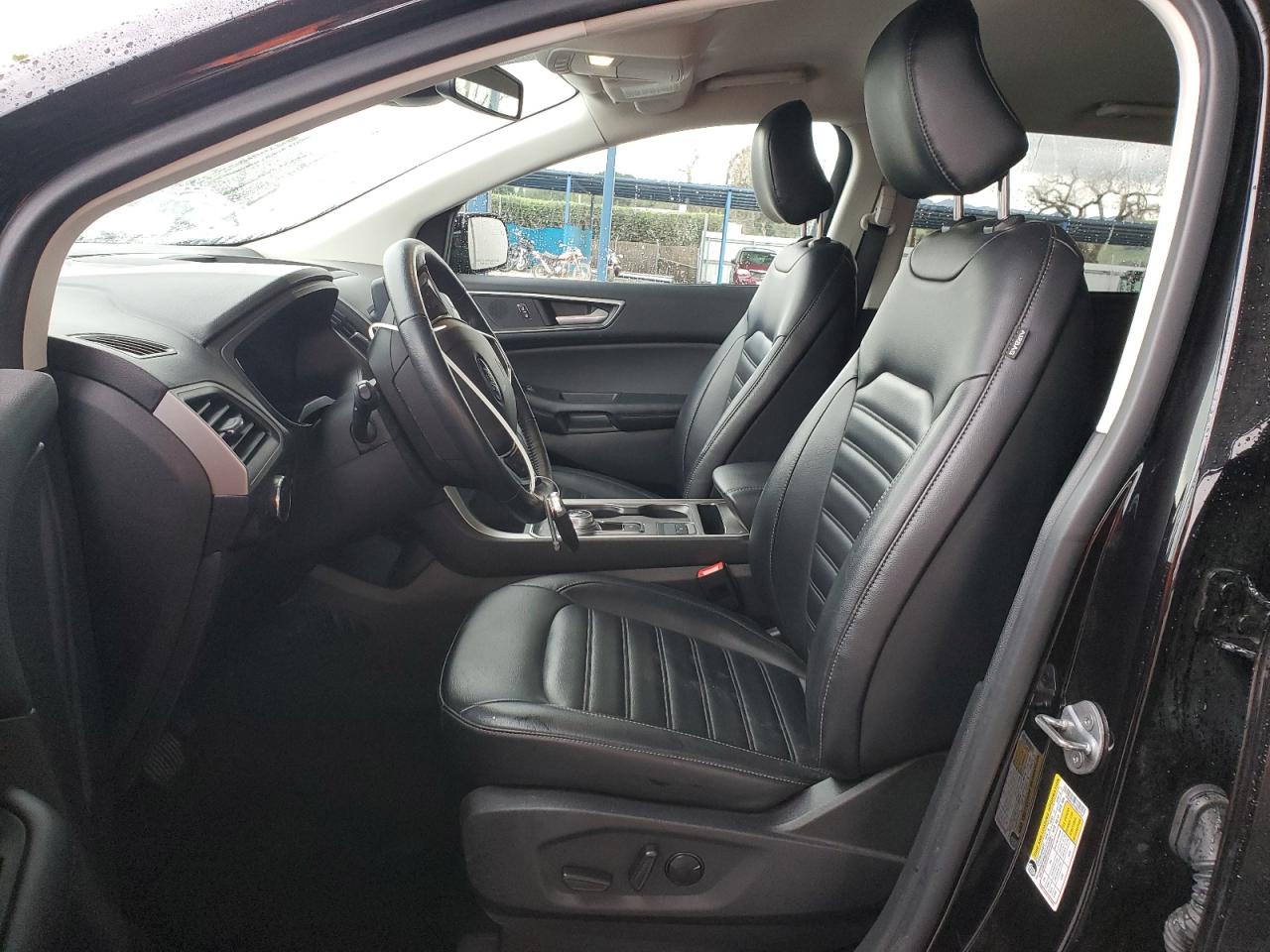 2023 Ford Edge - Image 7