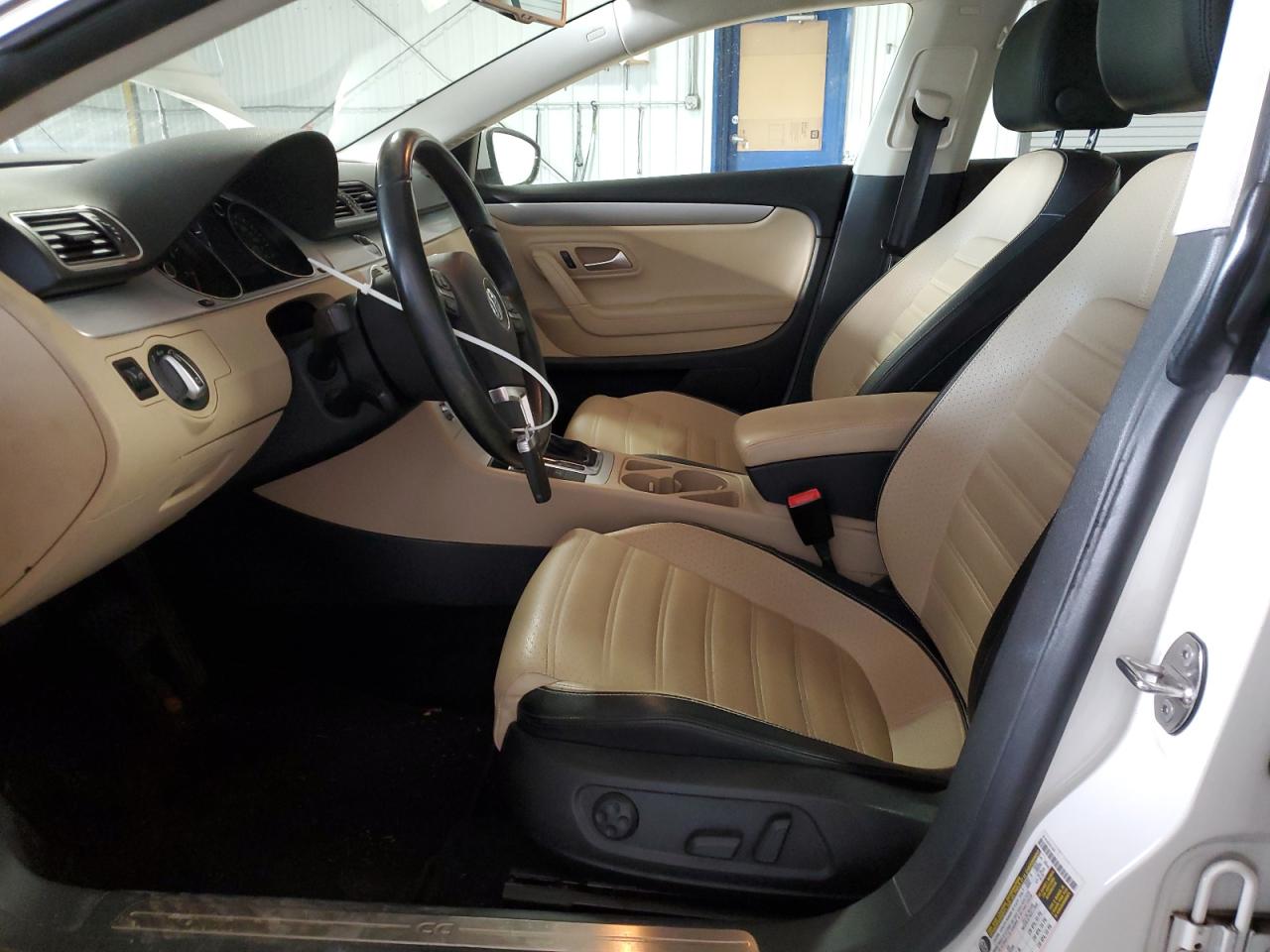 2013 Volkswagen Passat CC - Image 7