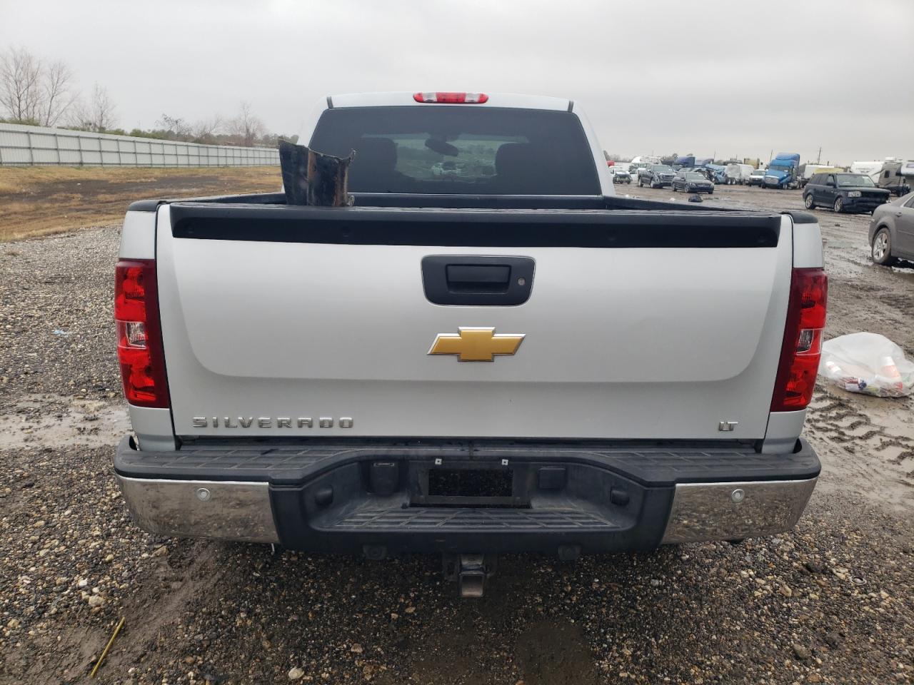 2013 Chevrolet Silverado - Image 6