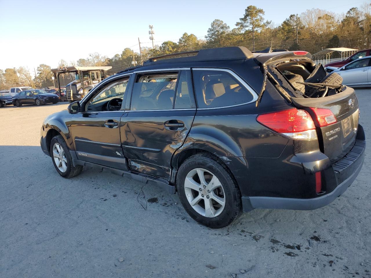 2014 Subaru Outback - Image 2