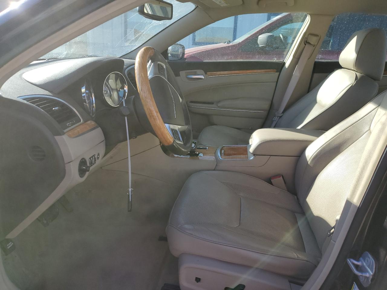 2013 Chrysler 300 - Image 7