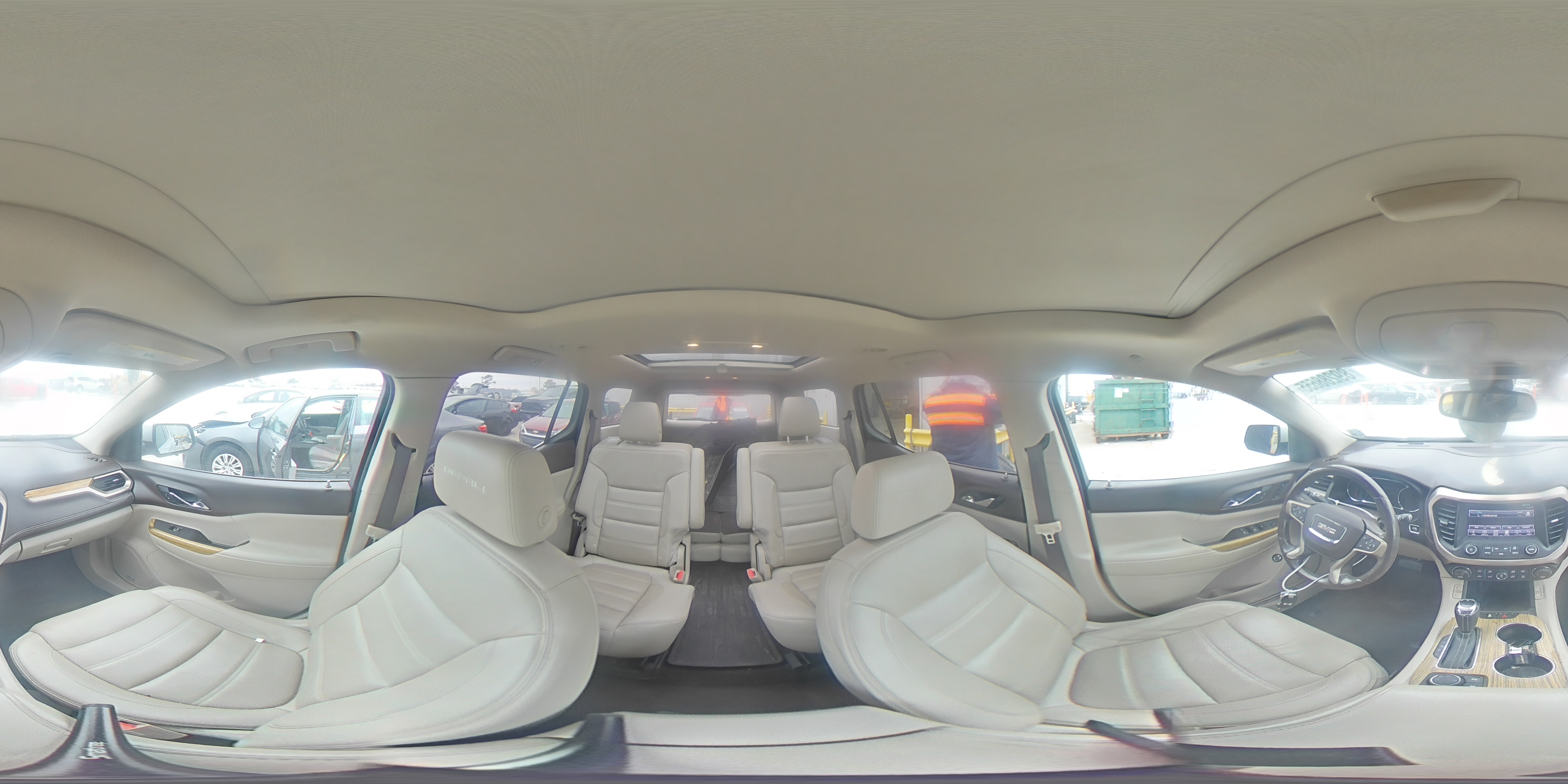 2018 GMC Acadia - Image 16