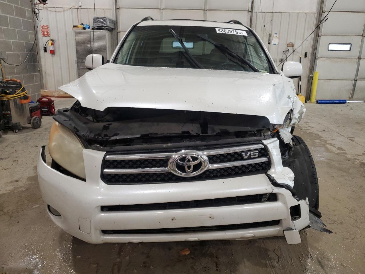 2007 Toyota RAV 4 - Image 5
