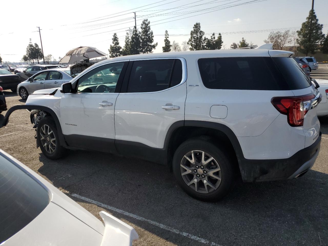2022 GMC Acadia - Image 2