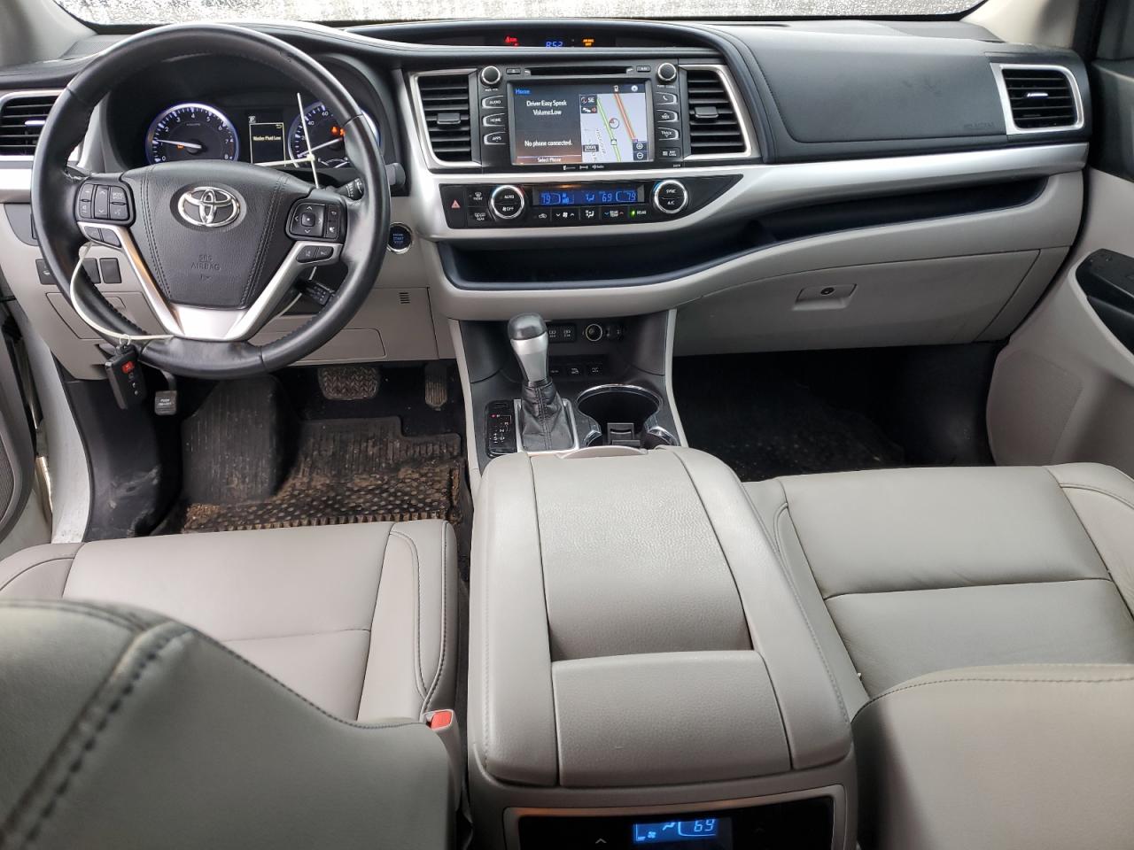 2018 Toyota Highlander - Image 8