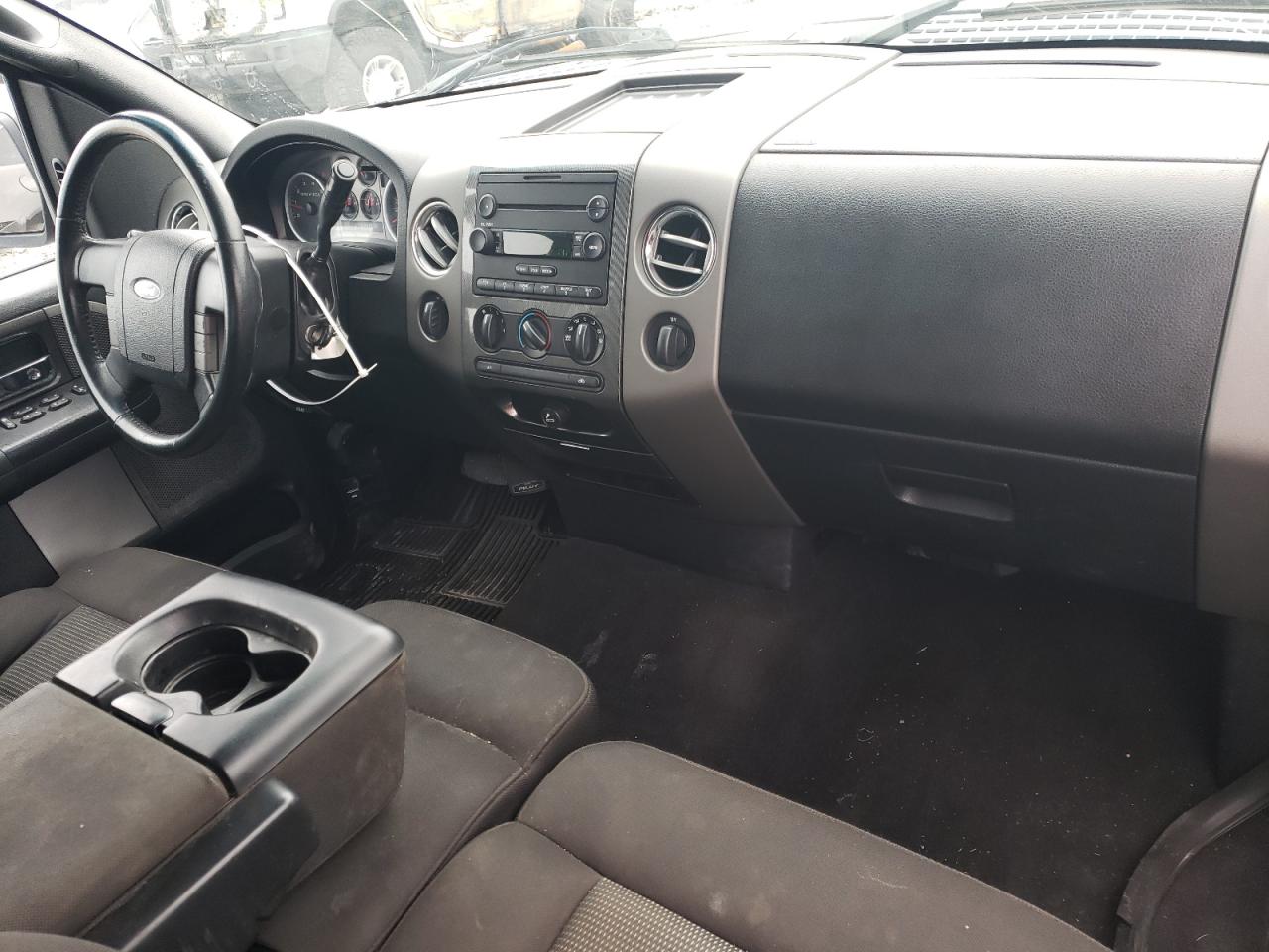 2006 Ford F-150 - Image 8