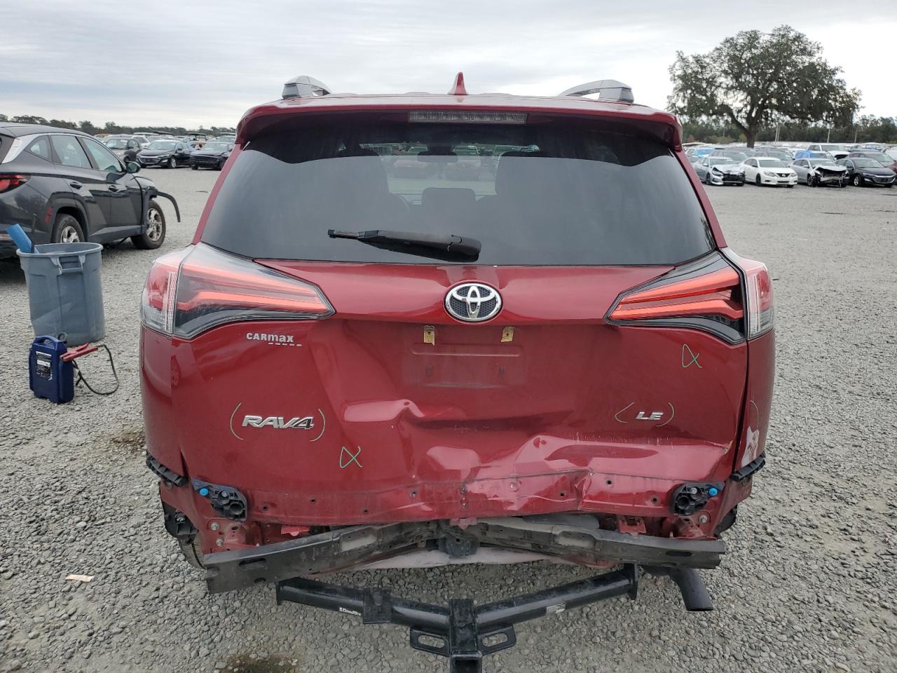 2018 Toyota RAV 4 - Image 6