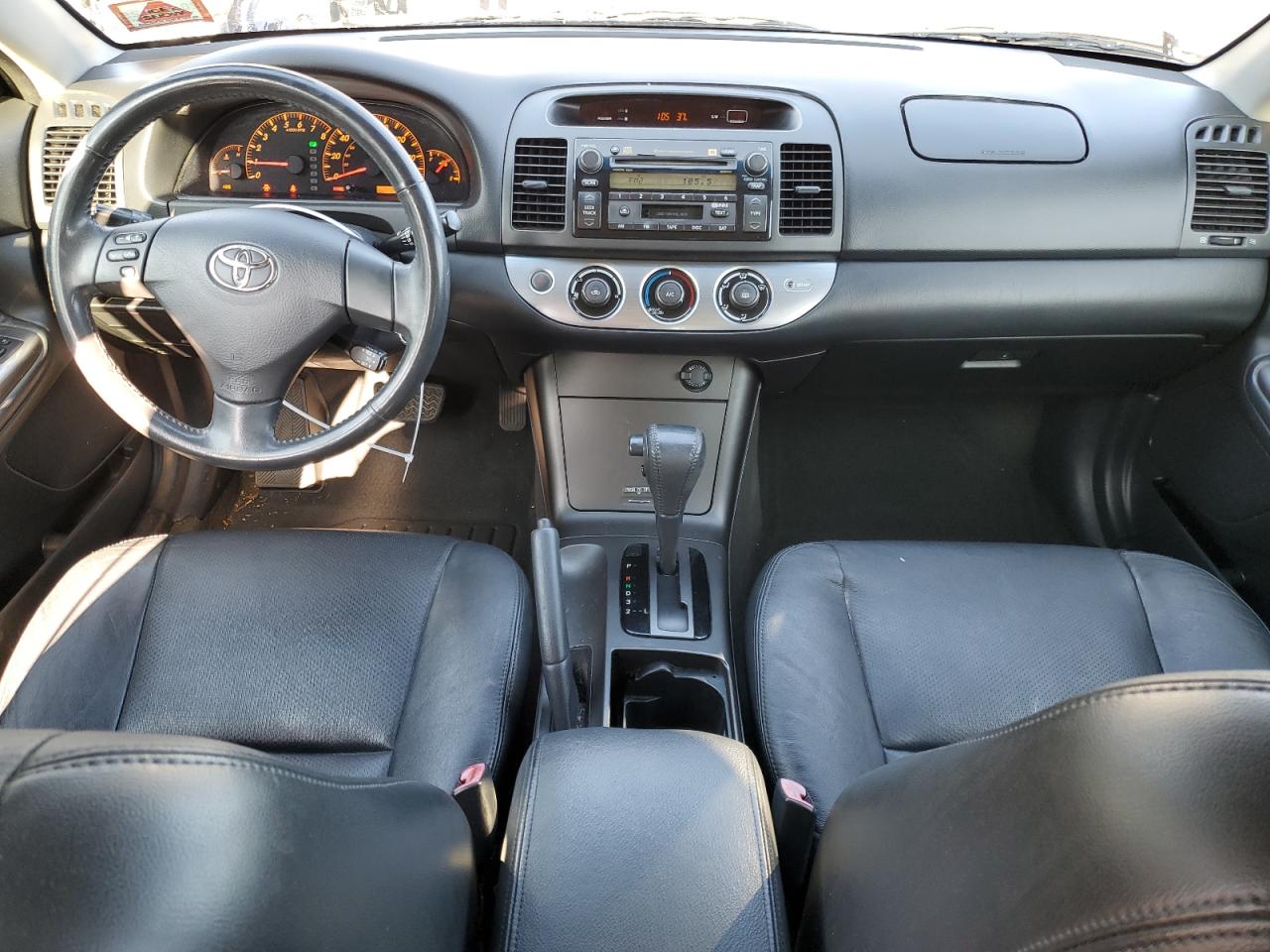 2005 Toyota Camry - Image 8