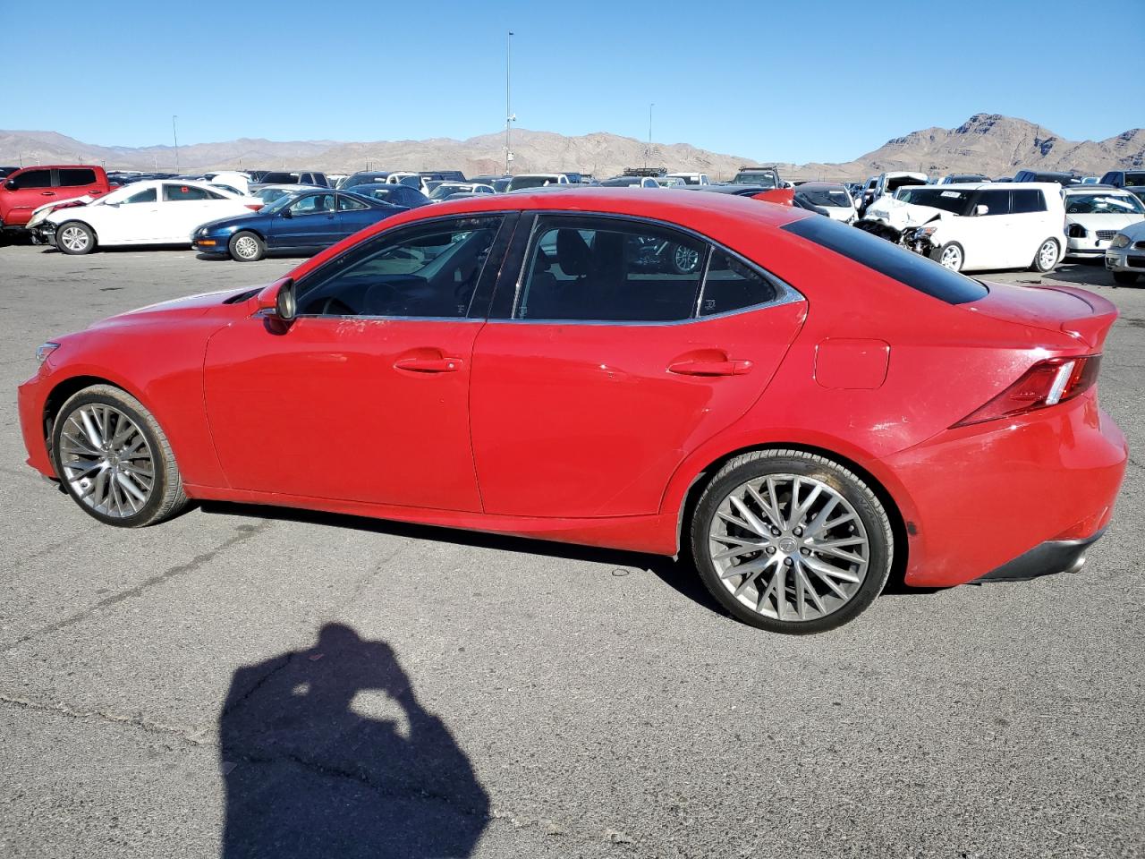 2016 Lexus IS - Image 2