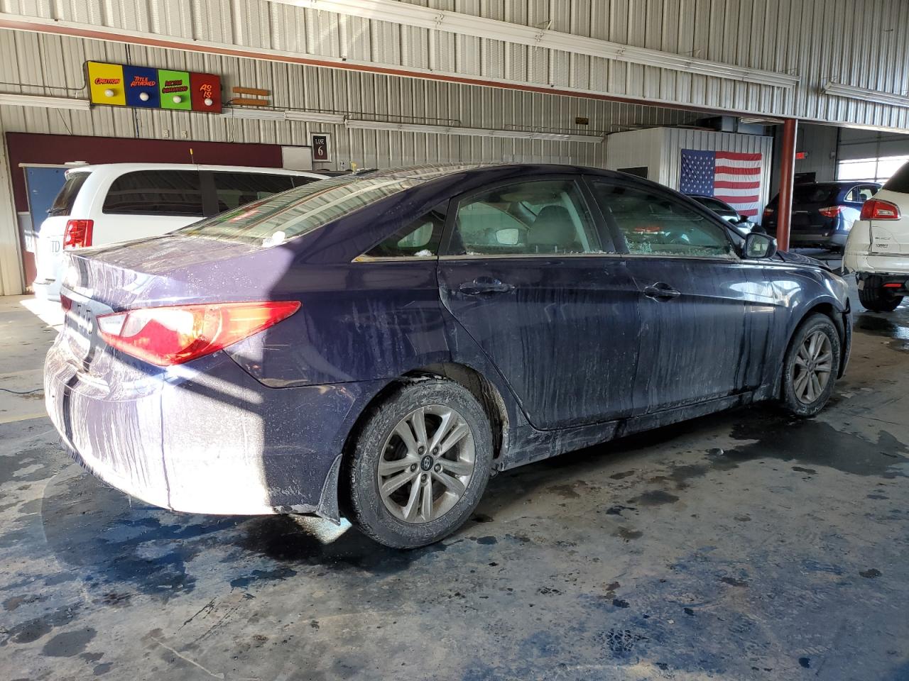 2013 Hyundai Sonata - Image 3